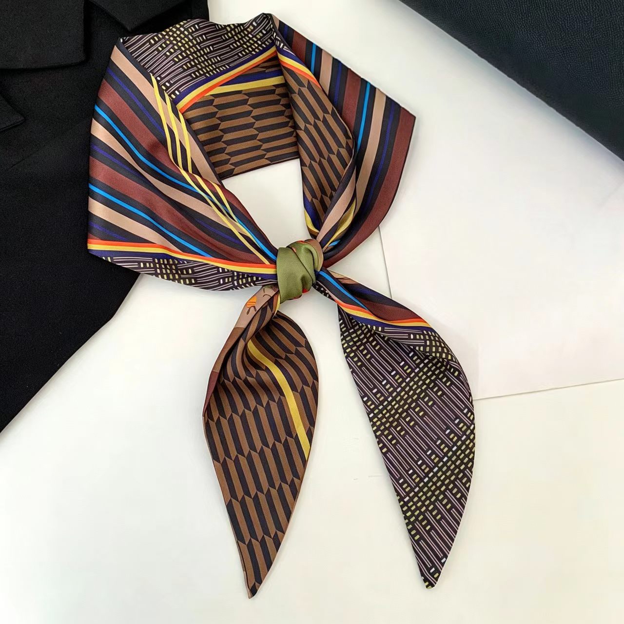 Women Fashion Necktie - وشاح حرير فاخر مطبوع طويل بشريط،